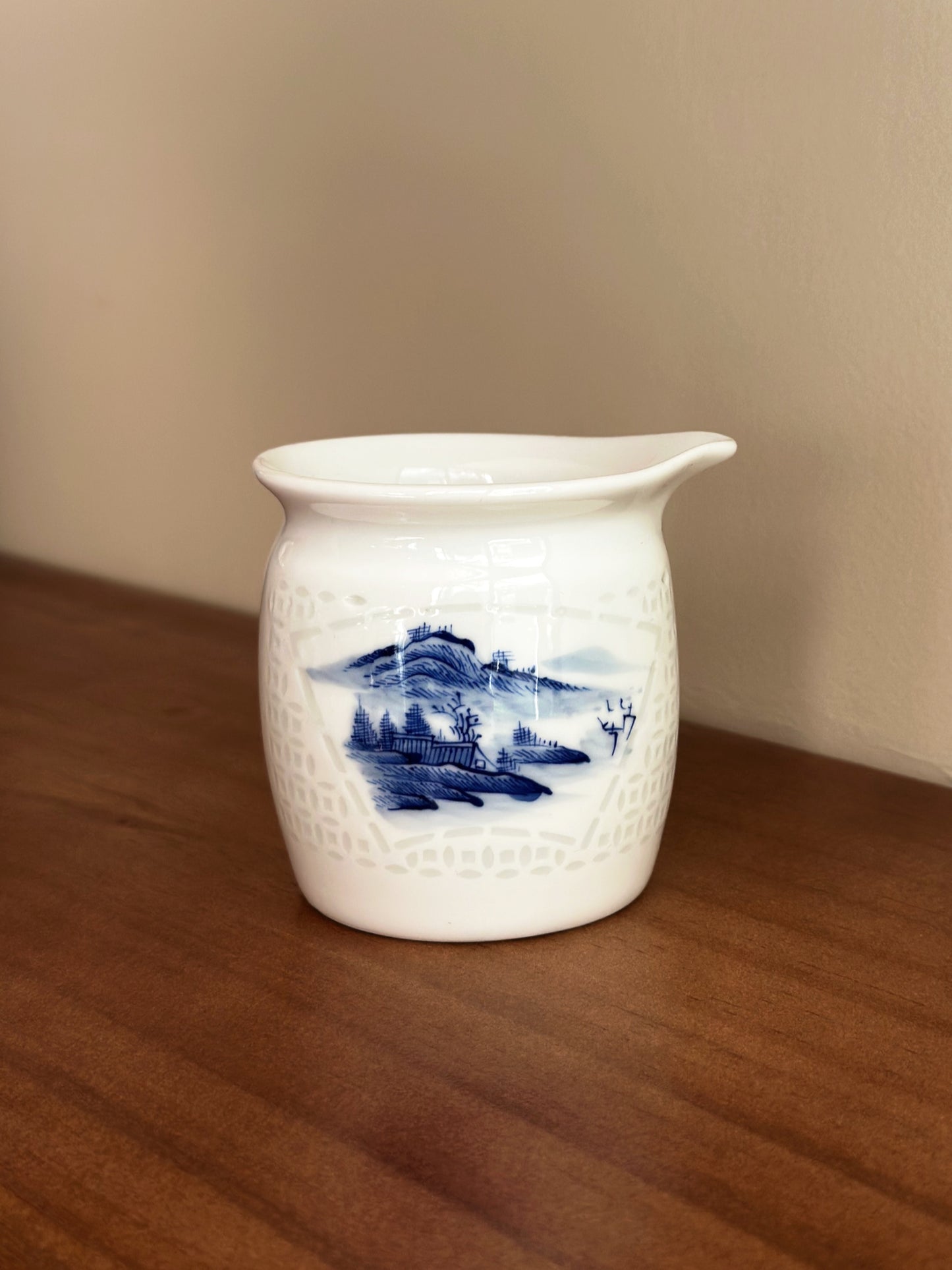 Jingdezhen Serenity Fair Cup